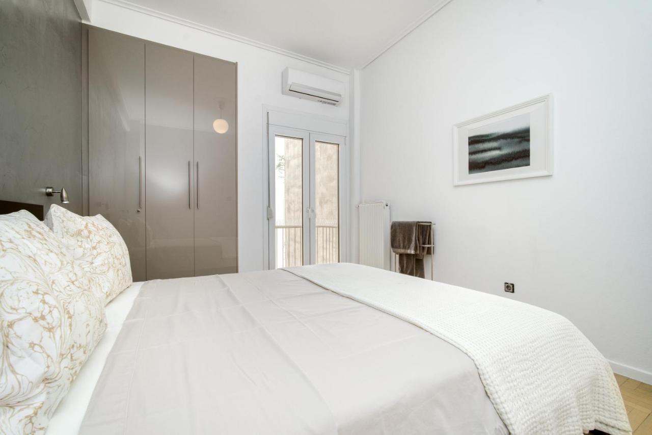 Elegant Light Two Bedroom Apartment In City Center เอเธนส์ ภายนอก รูปภาพ