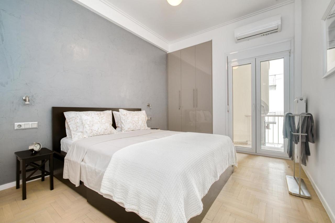 Elegant Light Two Bedroom Apartment In City Center เอเธนส์ ภายนอก รูปภาพ