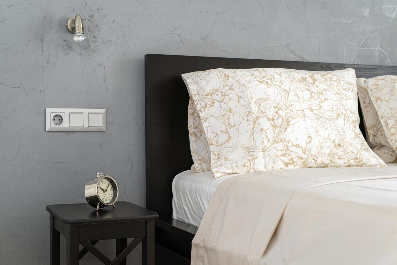 Elegant Light Two Bedroom Apartment In City Center เอเธนส์ ภายนอก รูปภาพ